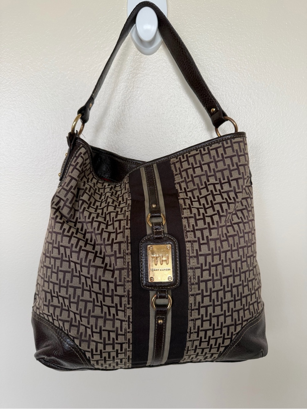 TOMMY HILFIGER Brown Logo Printed Hobo Shoulder Bag with Gold Accent Badge
